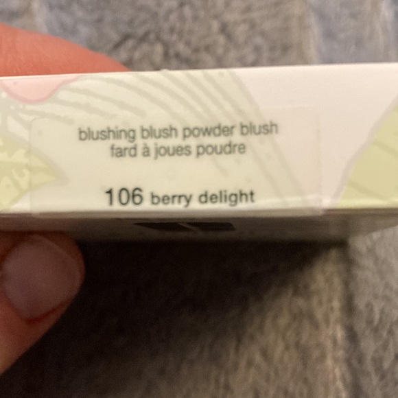 Clinique Blush - Picture 3 of 4